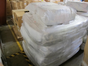 LOT TO INCLUDE: (300) HAND TOWELS 16X27, (43 50LB BUNDLES) CLOTH WIPING RAGS. LOADING & HANDLING FEE $30-4105